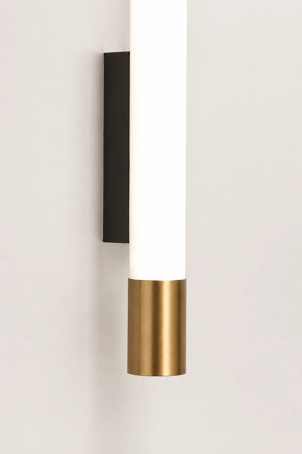Edge Modern Gold Mirror Front Vanity Wall Lamp, Metal/Acrylic - Lumpaz