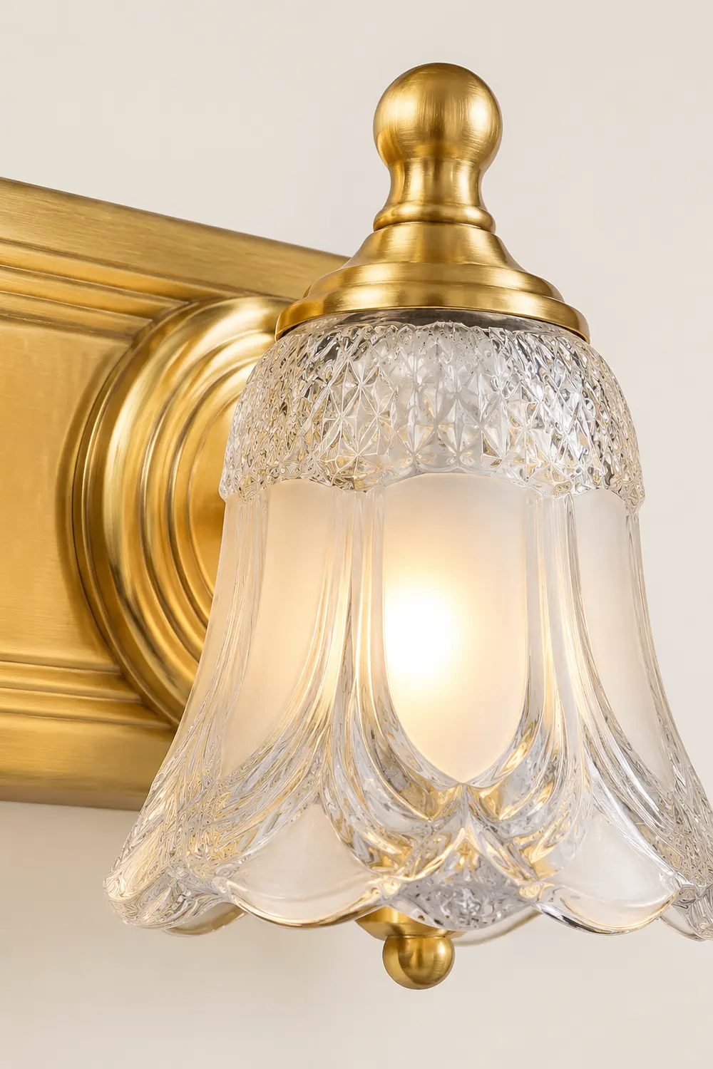 Félicie Modern Flower Metal Vanity Wall Lamp, Gold - Lumpaz