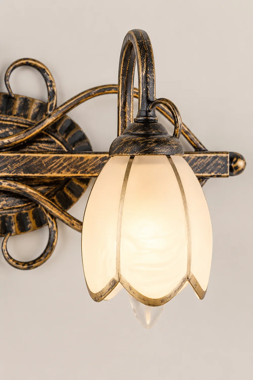 Félicie Antique Flower Metal/Glass Wall Lamp, Brass, Bedroom - Lumpaz