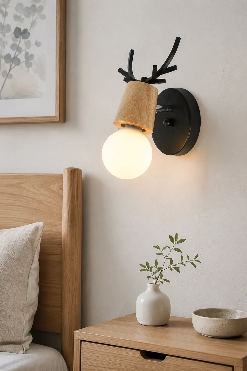 Ozawa Modern Antler Wood/Glass Wall Lamp, Bedroom/Bathroom - Lumpaz