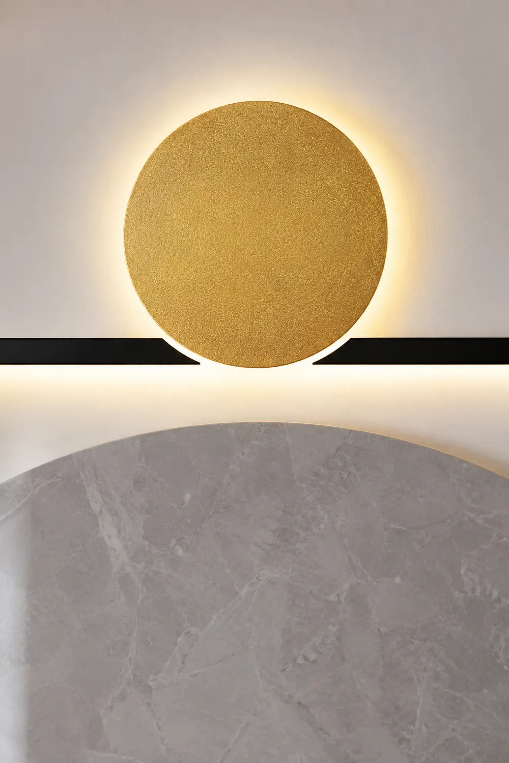 Emyr Modern Simple Circular Line Gold Acrylic Wall Lamp - Lumpaz