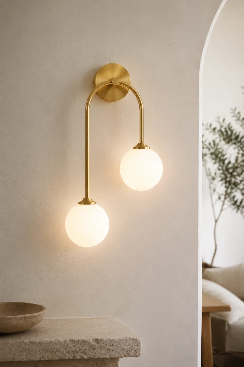 Valentina Modern Arc Globe Glass Wall Lamp, Brass, Living Room - Lumpaz