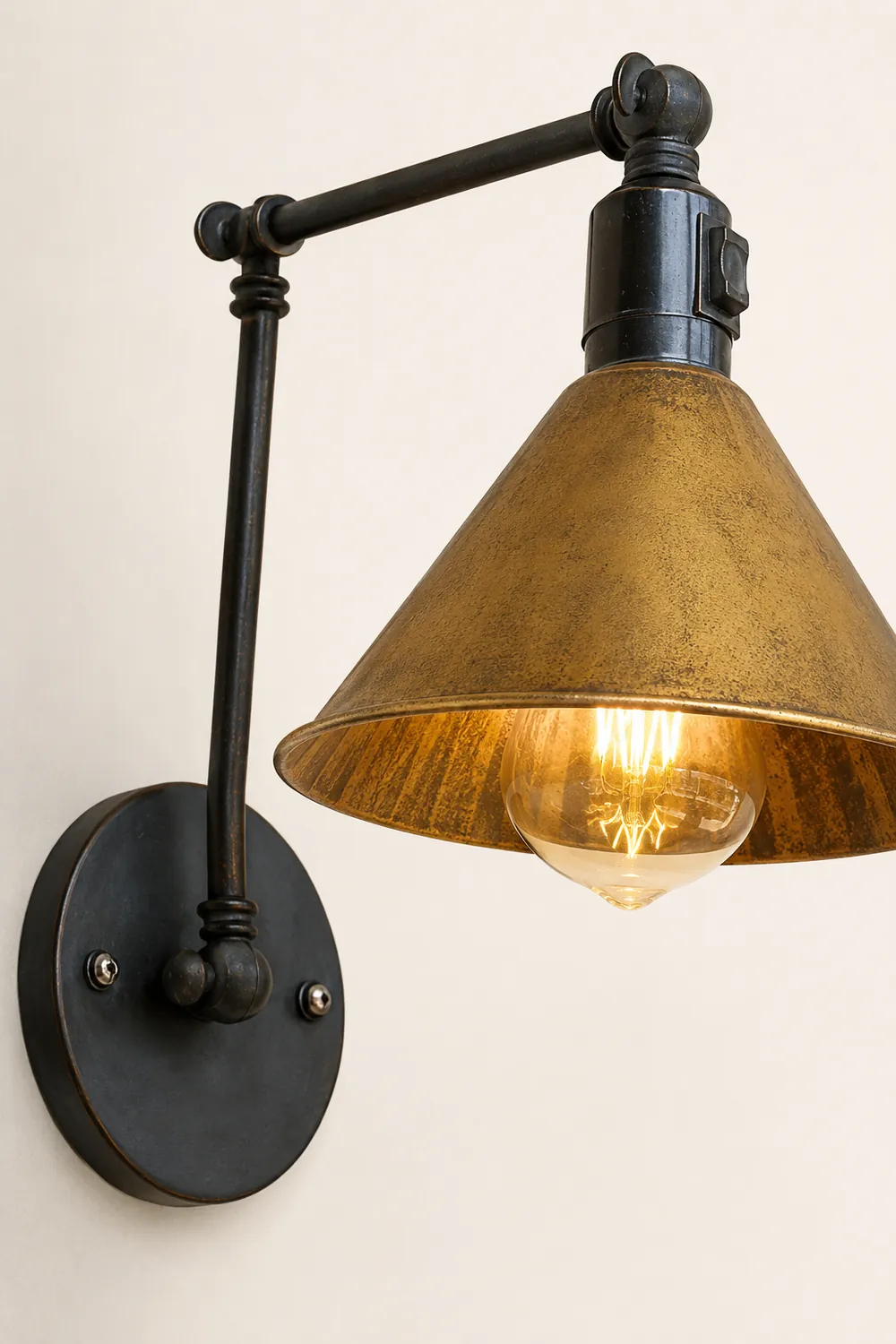 Brady Vintage Gold Adjustable Wall Lamp, Metal, Living Room - Lumpaz