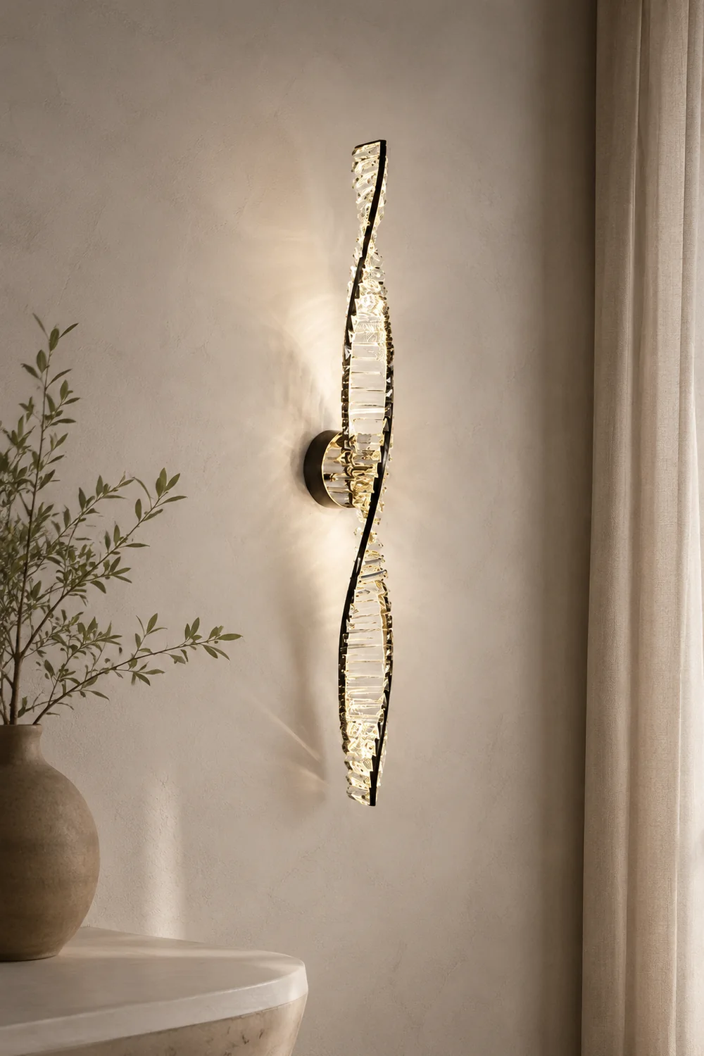 Kristy Vanity DNA Metal/Crystal Wall Lamp, Black/Gold - Lumpaz