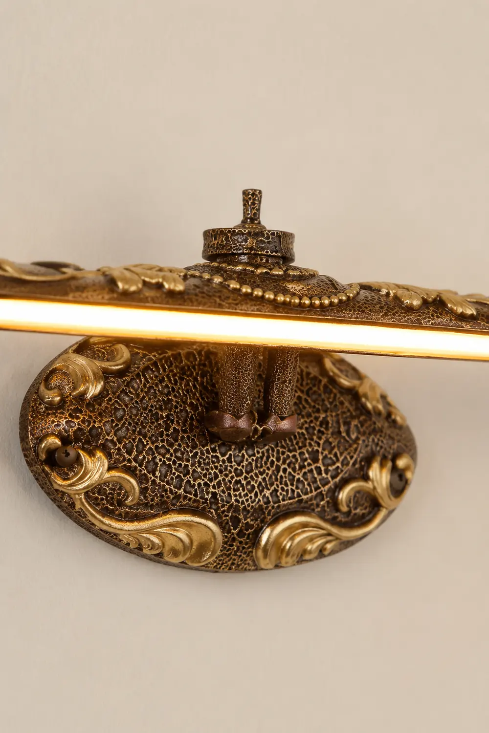 Félicie Vintage Linear Metal Wall Lamp - Lumpaz