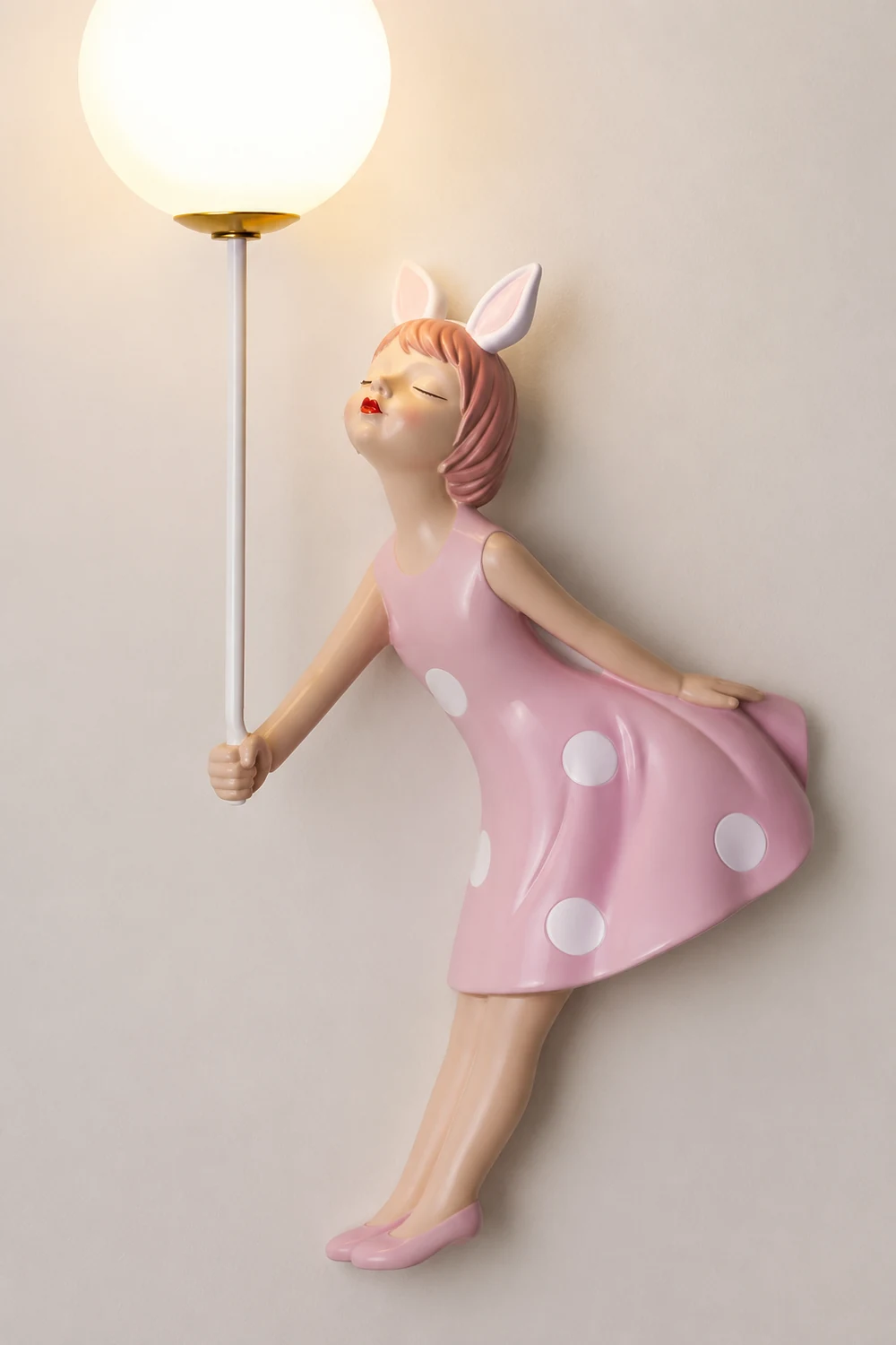Minori Modern Balloon/Girl Shape Acrylic Pink Wall Lamp - Lumpaz