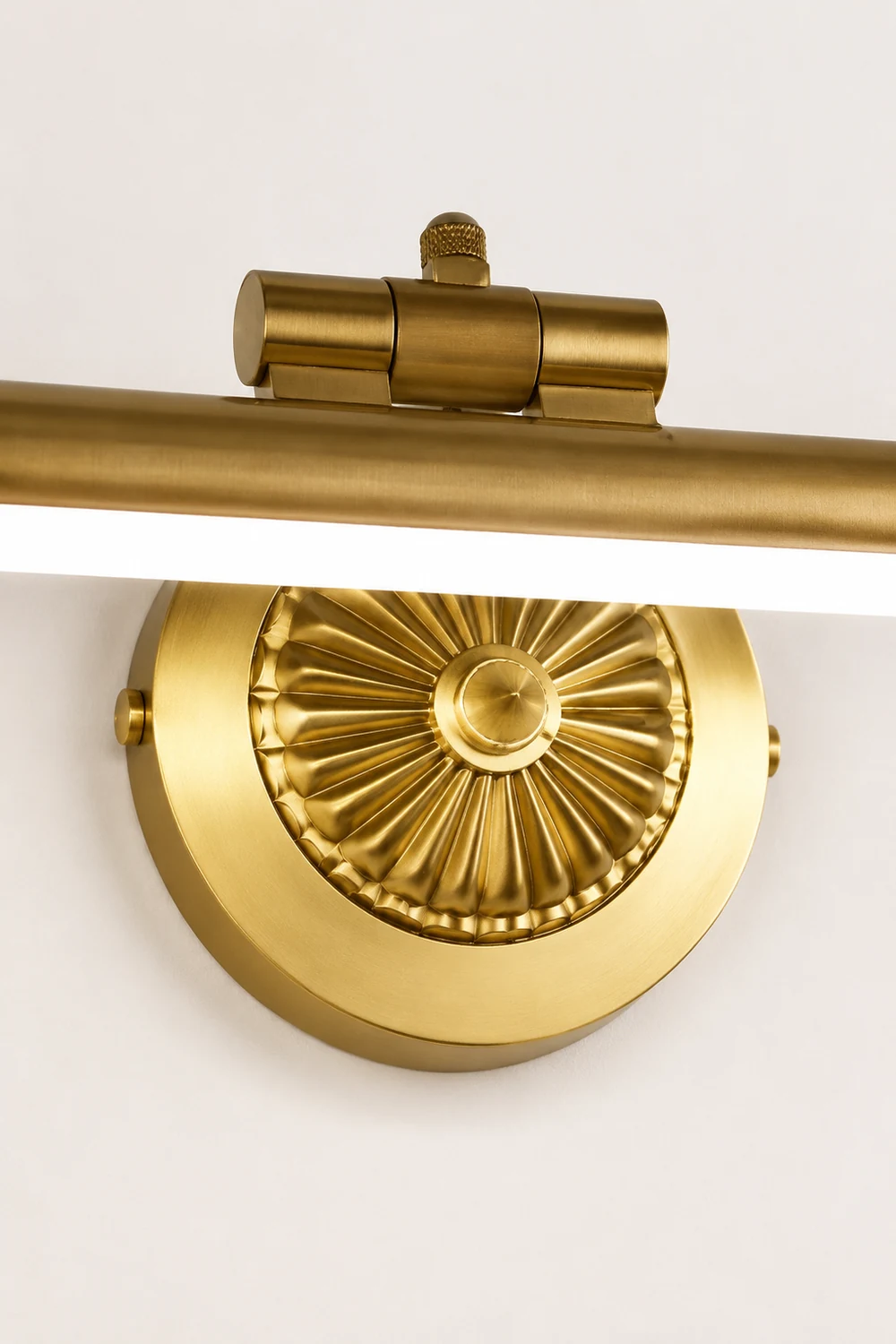 Eryn Modern Linear Vanity Wall Lamp, Gold, Bathroom - Lumpaz