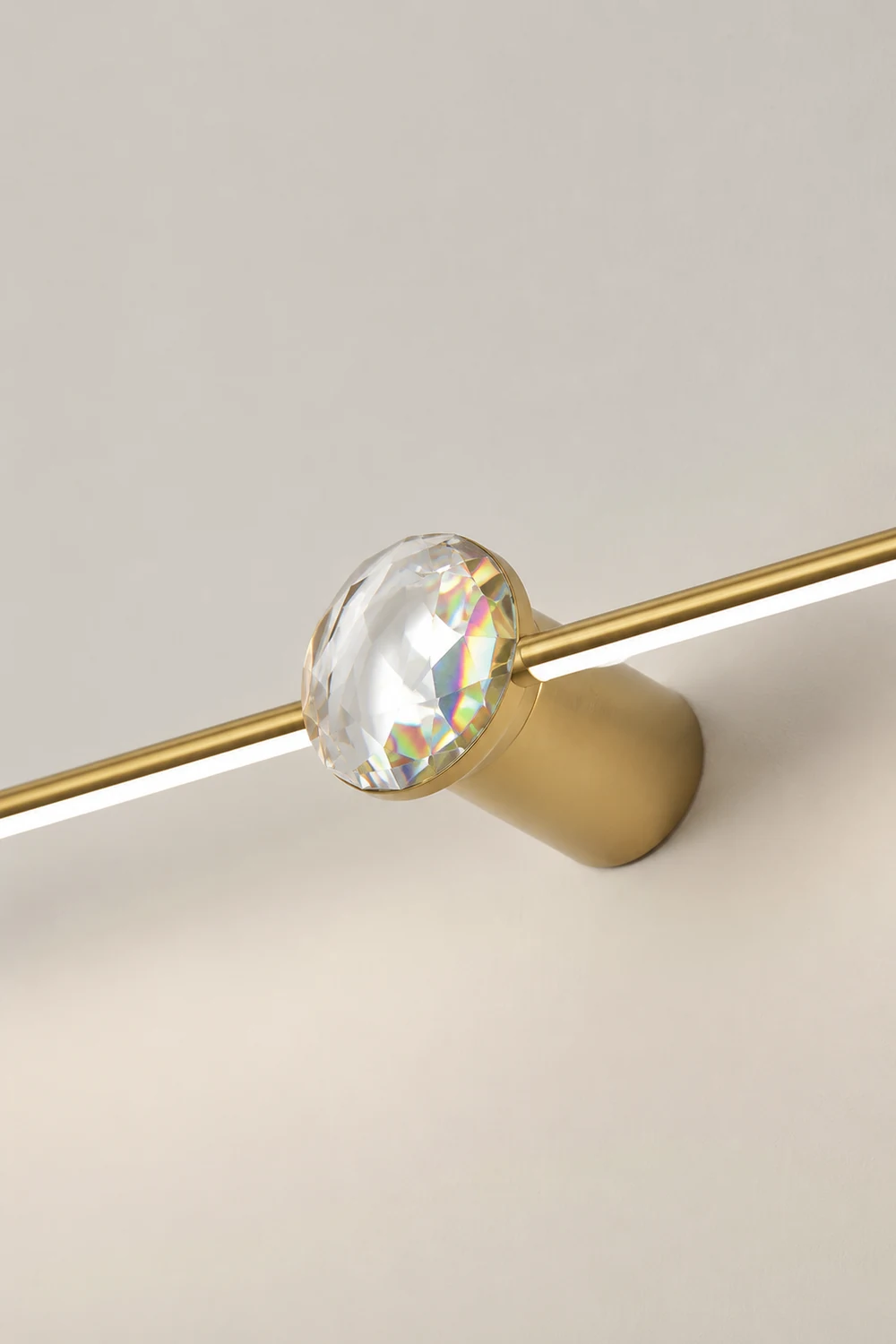 Kristy Minimalist Linear Metal/Crystal Mirror Front Vanity Wall Lamp, Gold - Lumpaz