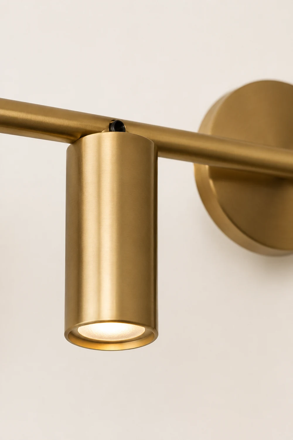 Freja Modern Cylinder Metal Wall Mounted Lamp, Black/Brass - Lumpaz