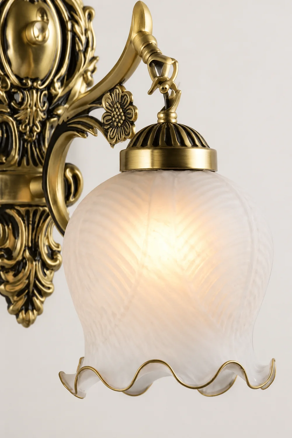 Félicie Vintage Flower shape Metal&Glass Modern Wall Lamp, White/Bronze - Lumpaz