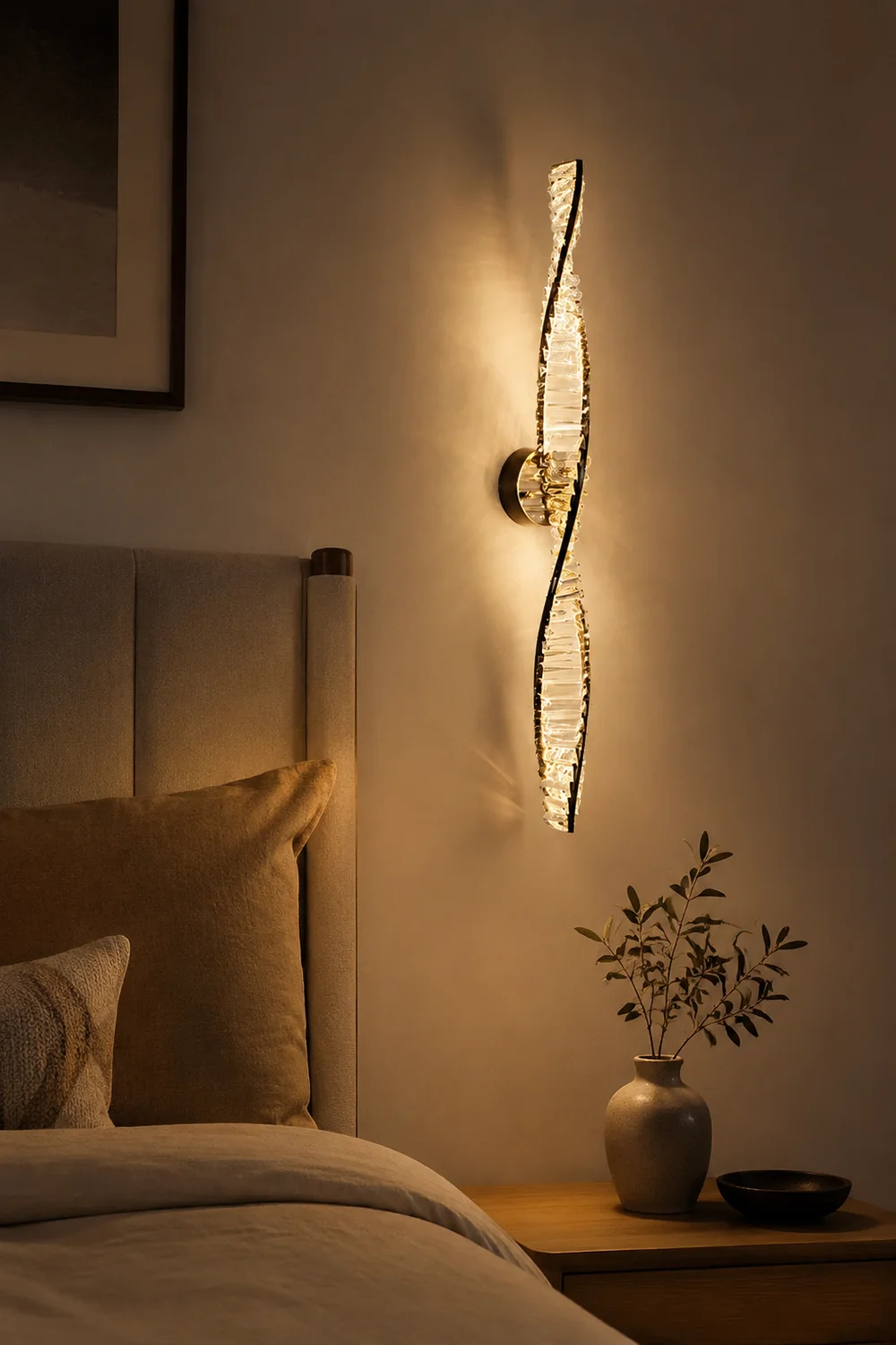 Kristy Vanity DNA Metal/Crystal Wall Lamp, Black/Gold - Lumpaz