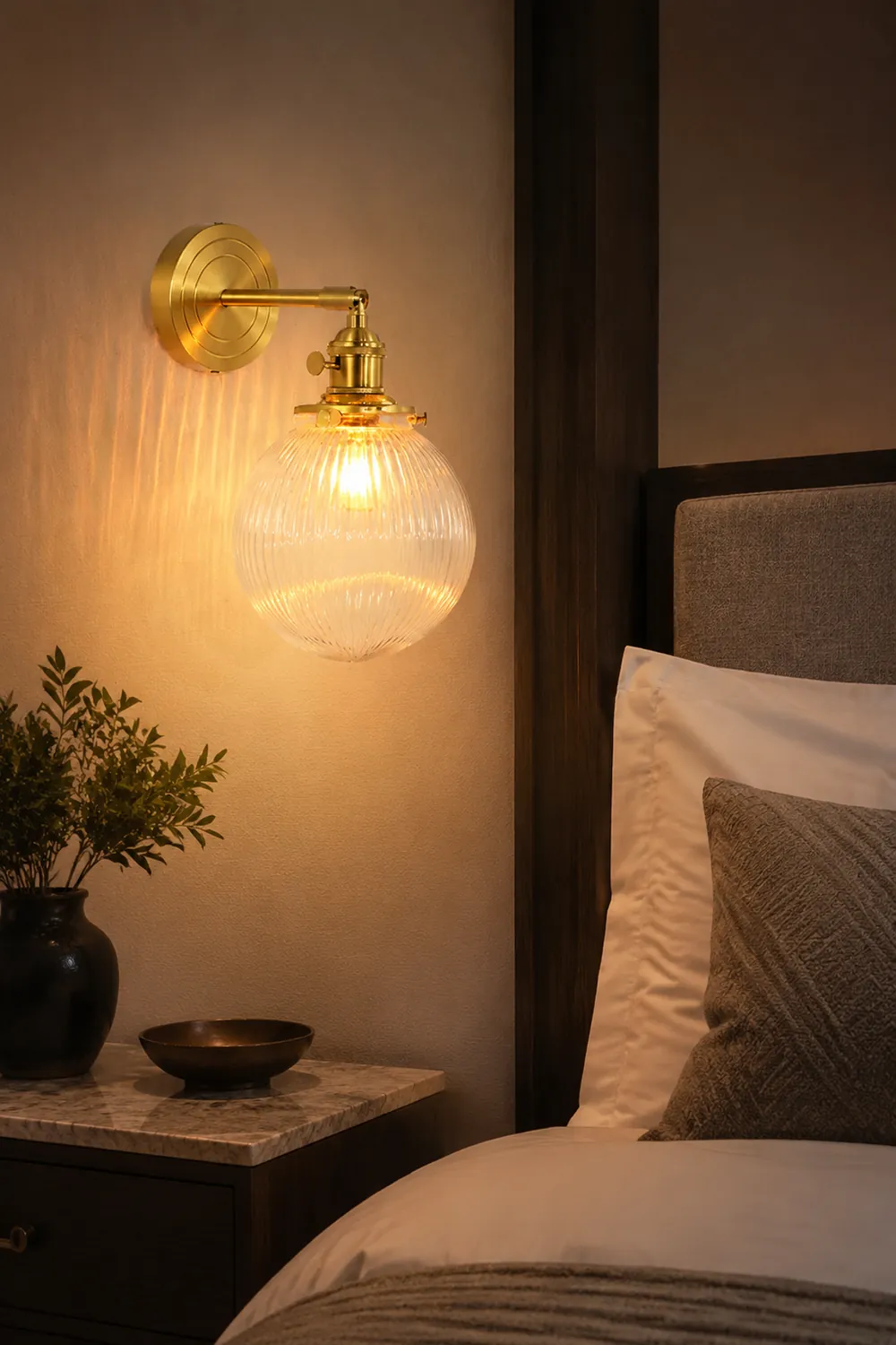 Hailie Luxury Globe/Flower Glass Vanity Wall Lamp, Gold, Bedroom - Lumpaz