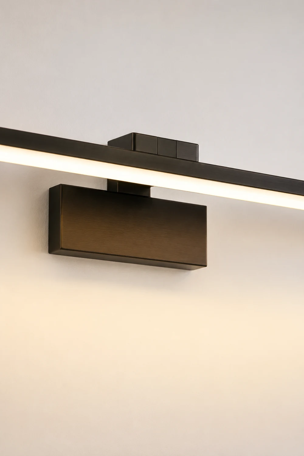 Leigh Modern Bar Mirror Front Vanity Metal Wall Lamp, Black&White - Lumpaz