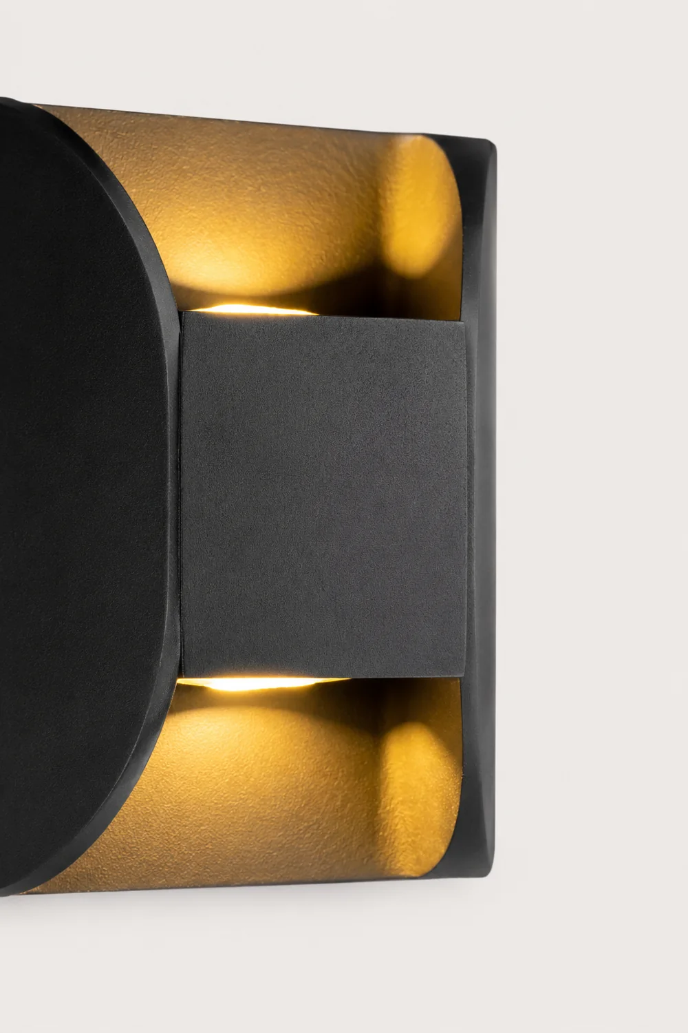 Orr Minimalist Up/Down Metal Outdoor Wall Lamp, Black - Lumpaz
