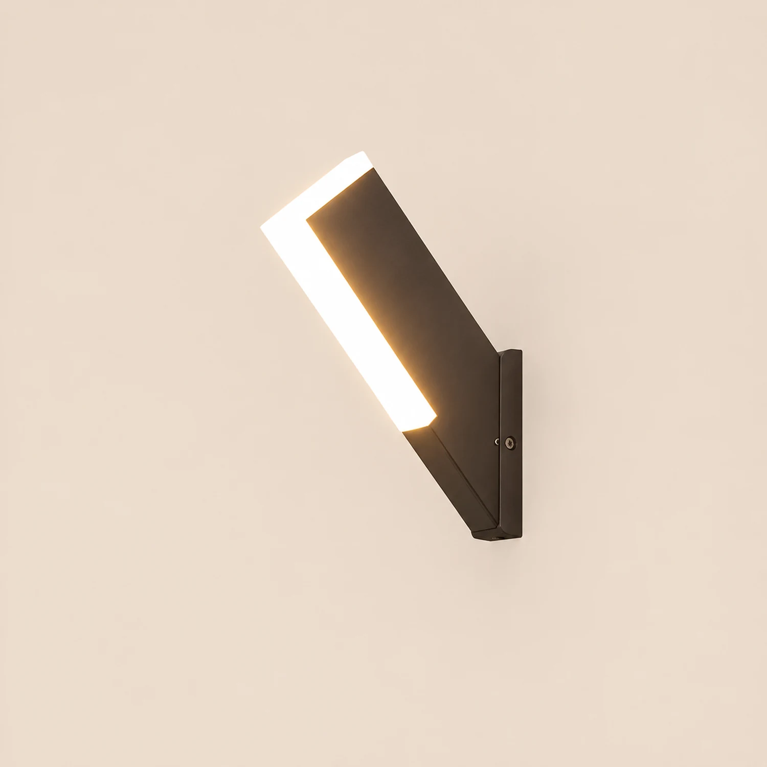 Orr Modern Geometric Acrylic Outdoor Wall Lamp, Black - Lumpaz