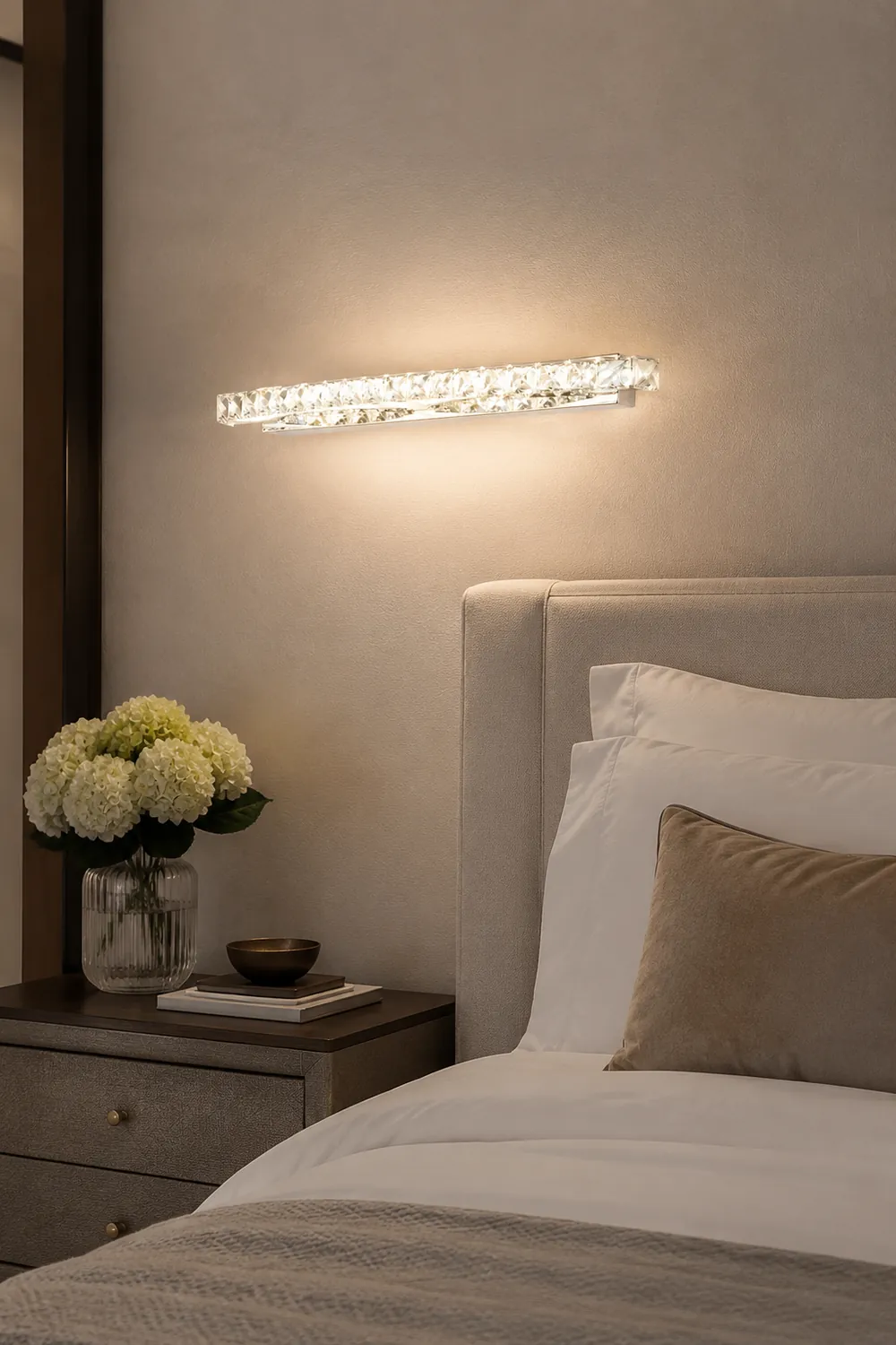 Kristy Luxury Decorative Crystal/Metal Wall Lamp, Silver, Bathroom - Lumpaz