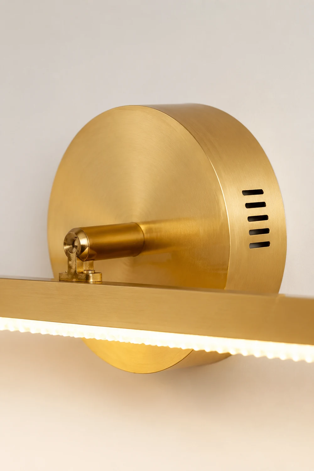 Kady Luxury Butterfly Linear Wall Lamp, Metal/Acrylic, Gold - Lumpaz