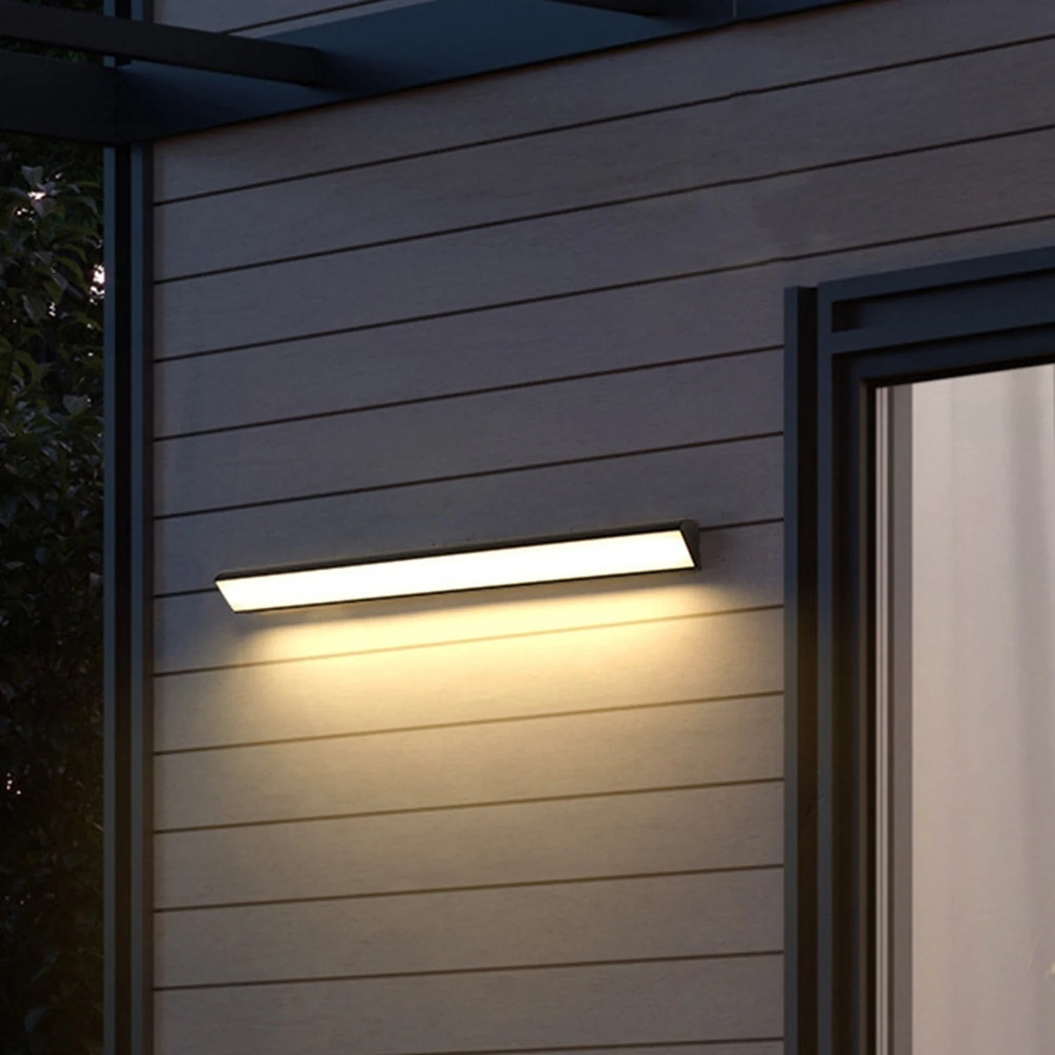 Edge Modern Tri-Rrism Metal/Acrylic Waterproof Outdoor Wall Lamp, Black - Lumpaz