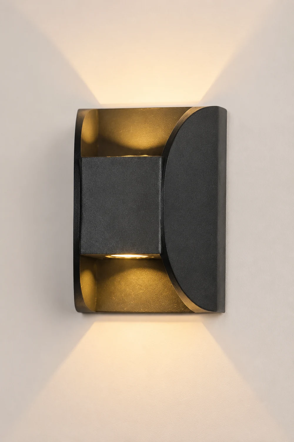 Orr Minimalist Up/Down Metal Outdoor Wall Lamp, Black - Lumpaz