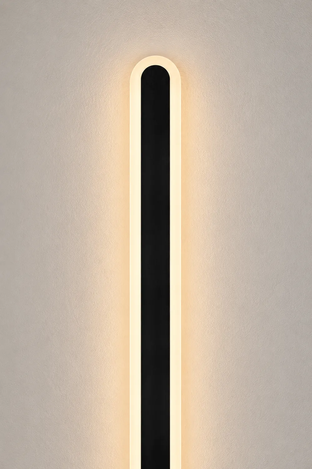Edge Minimalist Metal Linear Oval Outdoor Wall Lamp, Black - Lumpaz