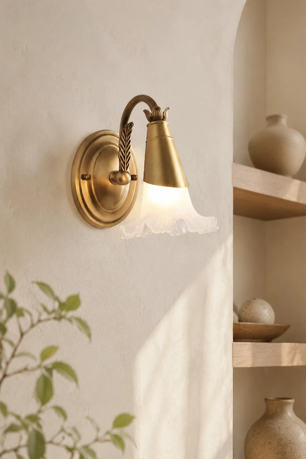 Félicie Nordique Retro Flower Metal/Glass Wall Lamp, Gold - Lumpaz