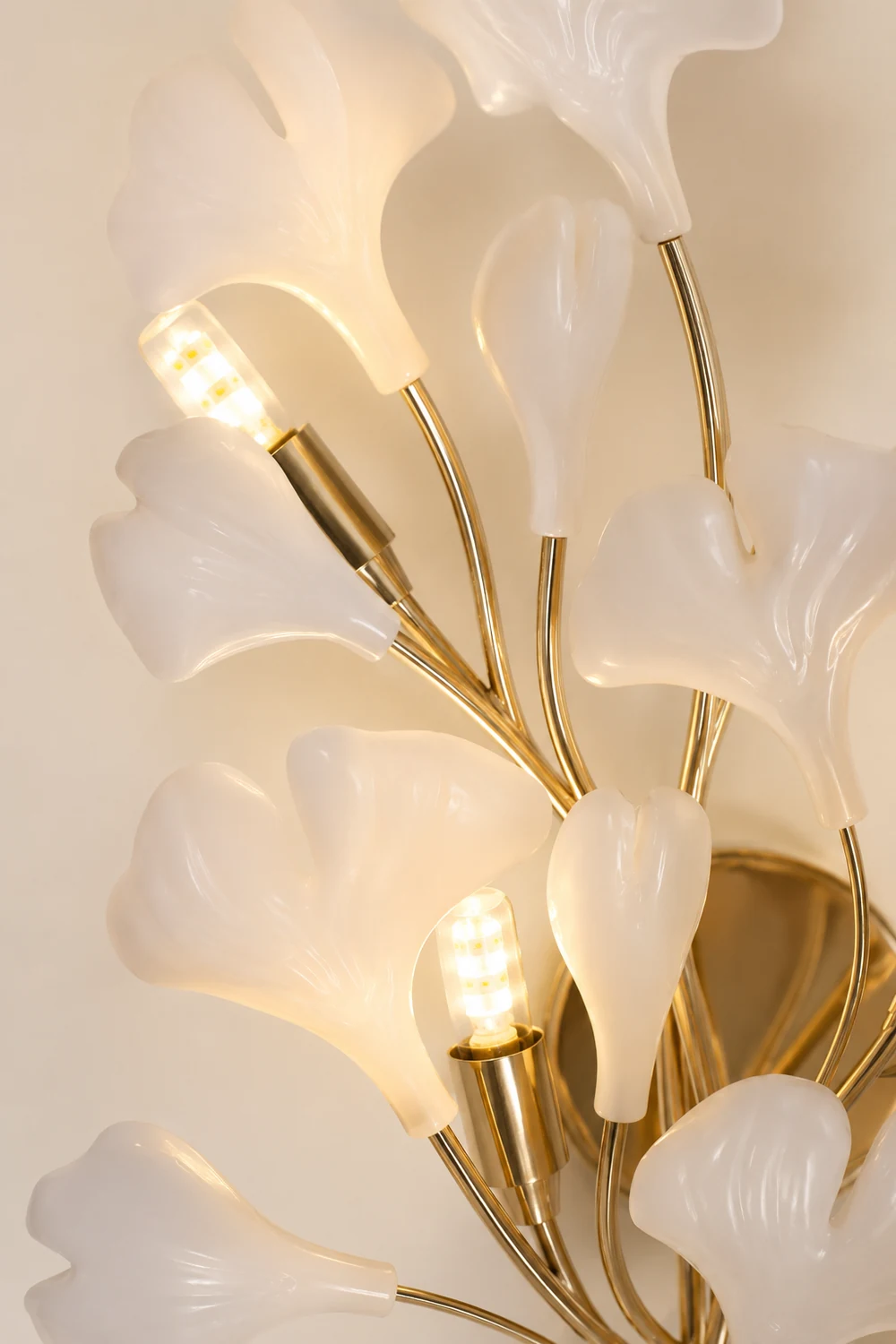 Ophelia Decorative Flower Ceramic/Metal Wall Lamp White/Gold Bedroom - Lumpaz