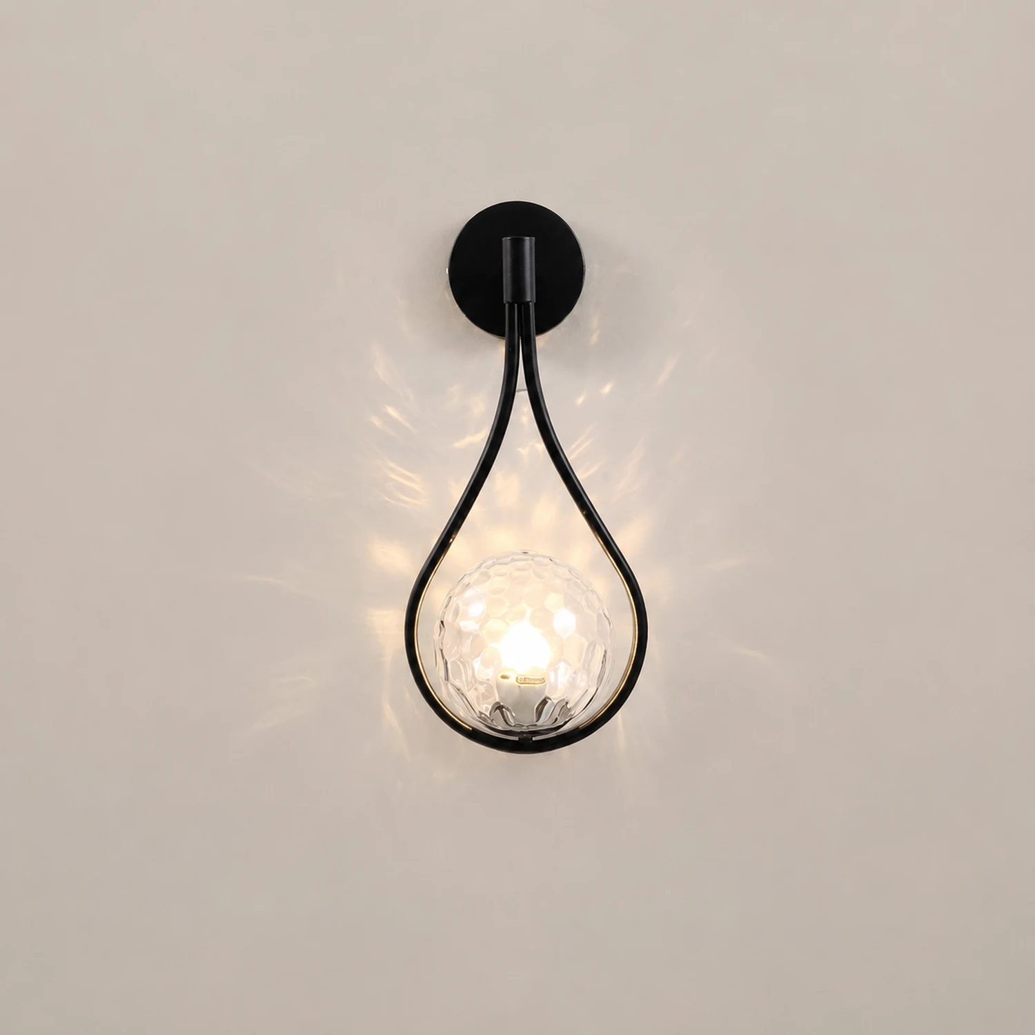 Valentina Nordic Creative Minimalist Water Drop Glass Gold Wall Lamp - Lumpaz