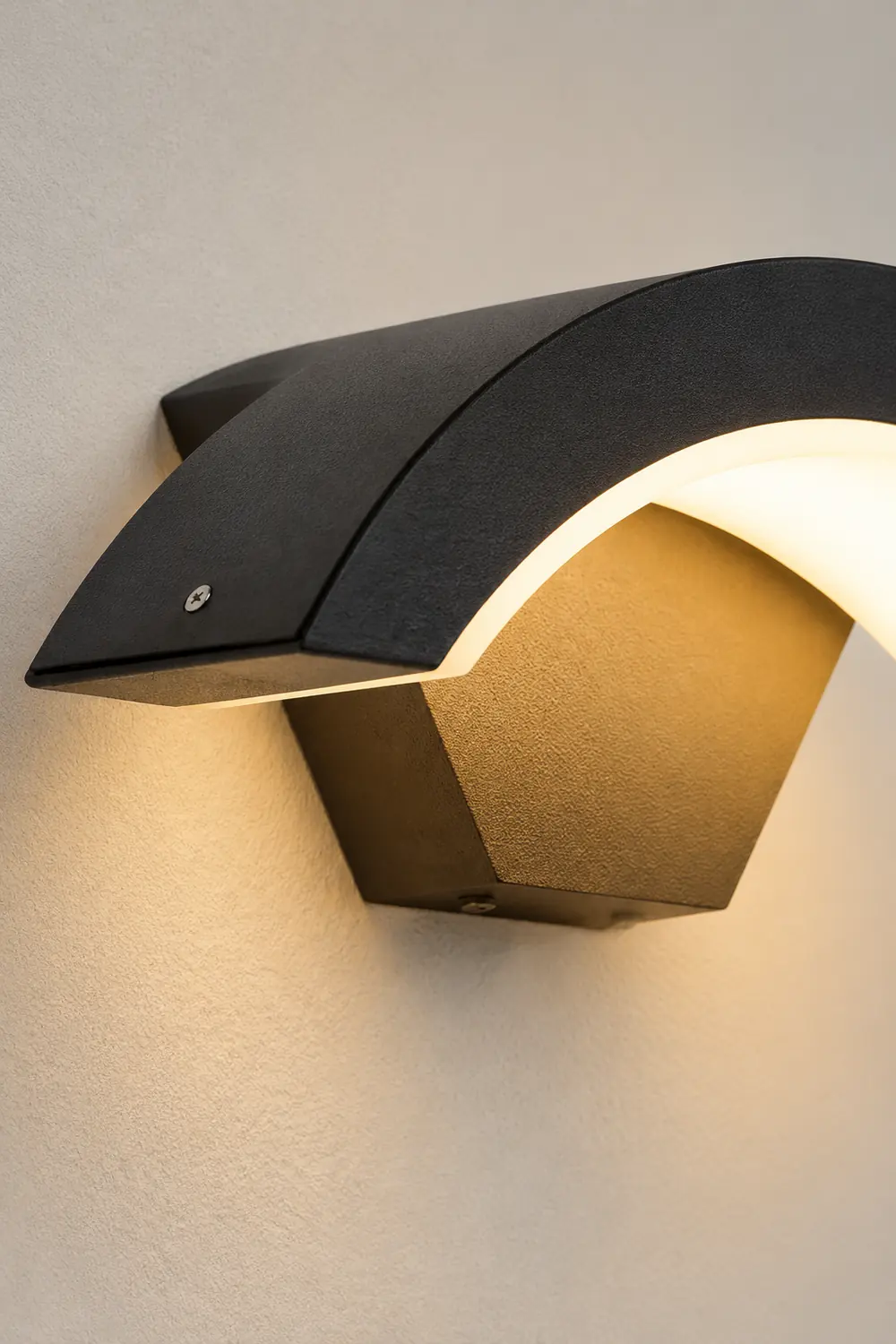 Orr Nordic Arc Metal LED Outdoor Wall Lamp, Black - Lumpaz