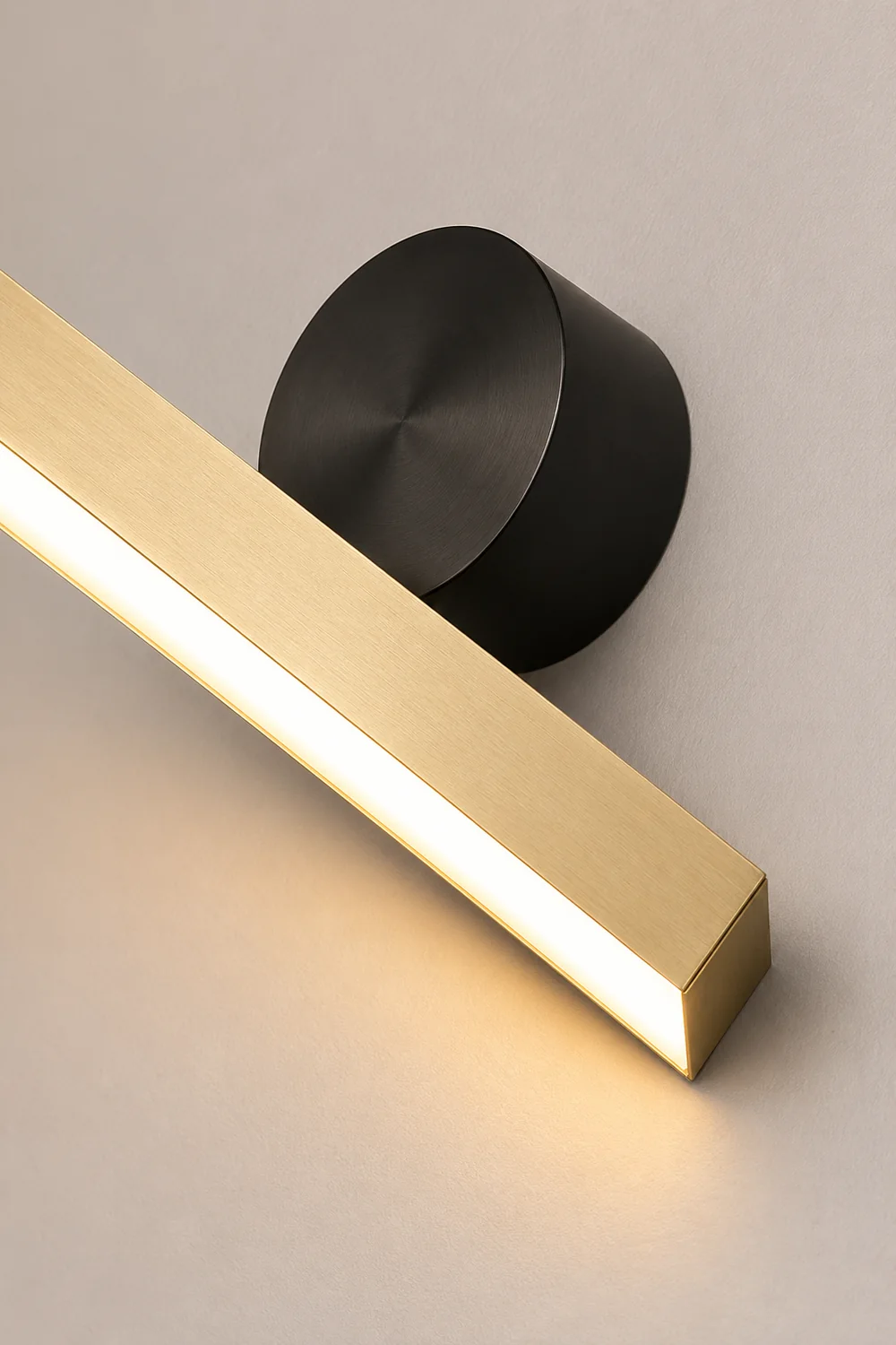Edge Modern Geometric Metal Wall Lamp, Black & Gold, Bedroom - Lumpaz