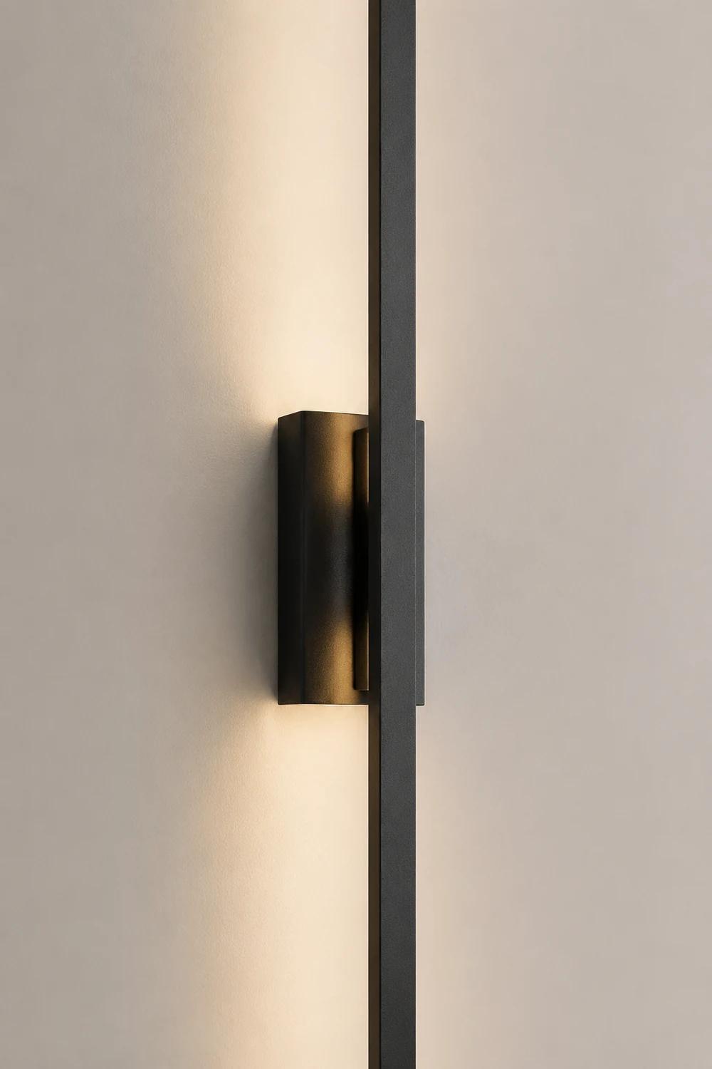 Leigh Minimalist Bar Black Metal Wall Lamp - Lumpaz