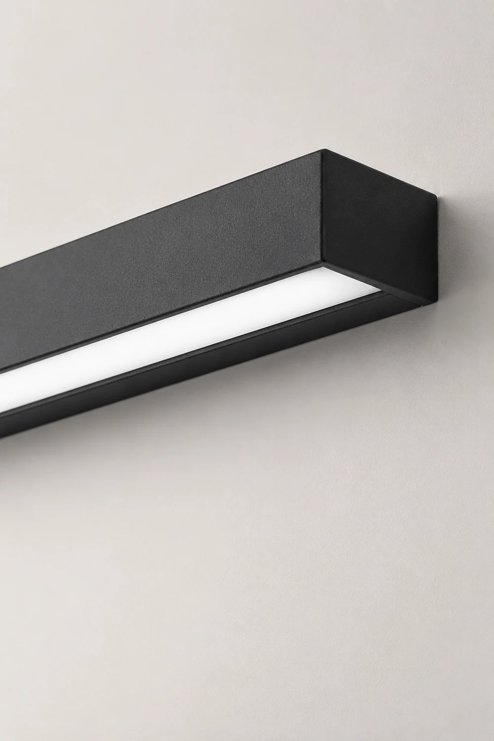 Edge Modern Rectangular Linear Mirror Front Wall Lamp, Metal, Black - Lumpaz
