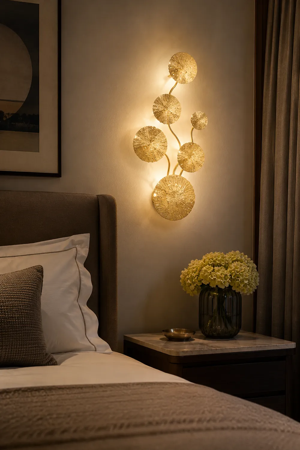 Knox Modern Metal Round Lotus Leaf Wall Lamp, Gold - Lumpaz