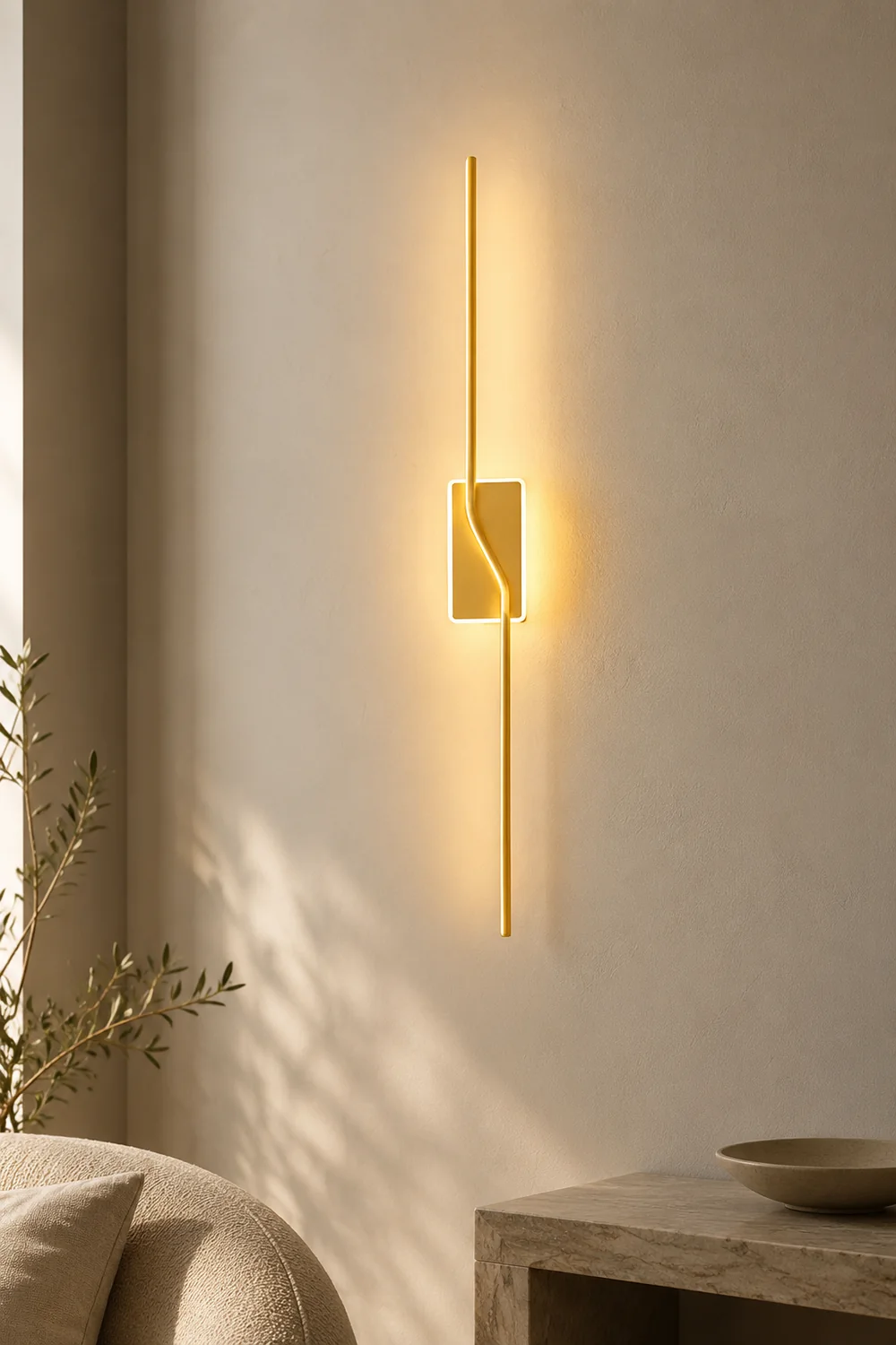 Leigh Luxury Curved Linear Metal Wall Lamp, Gold - Lumpaz