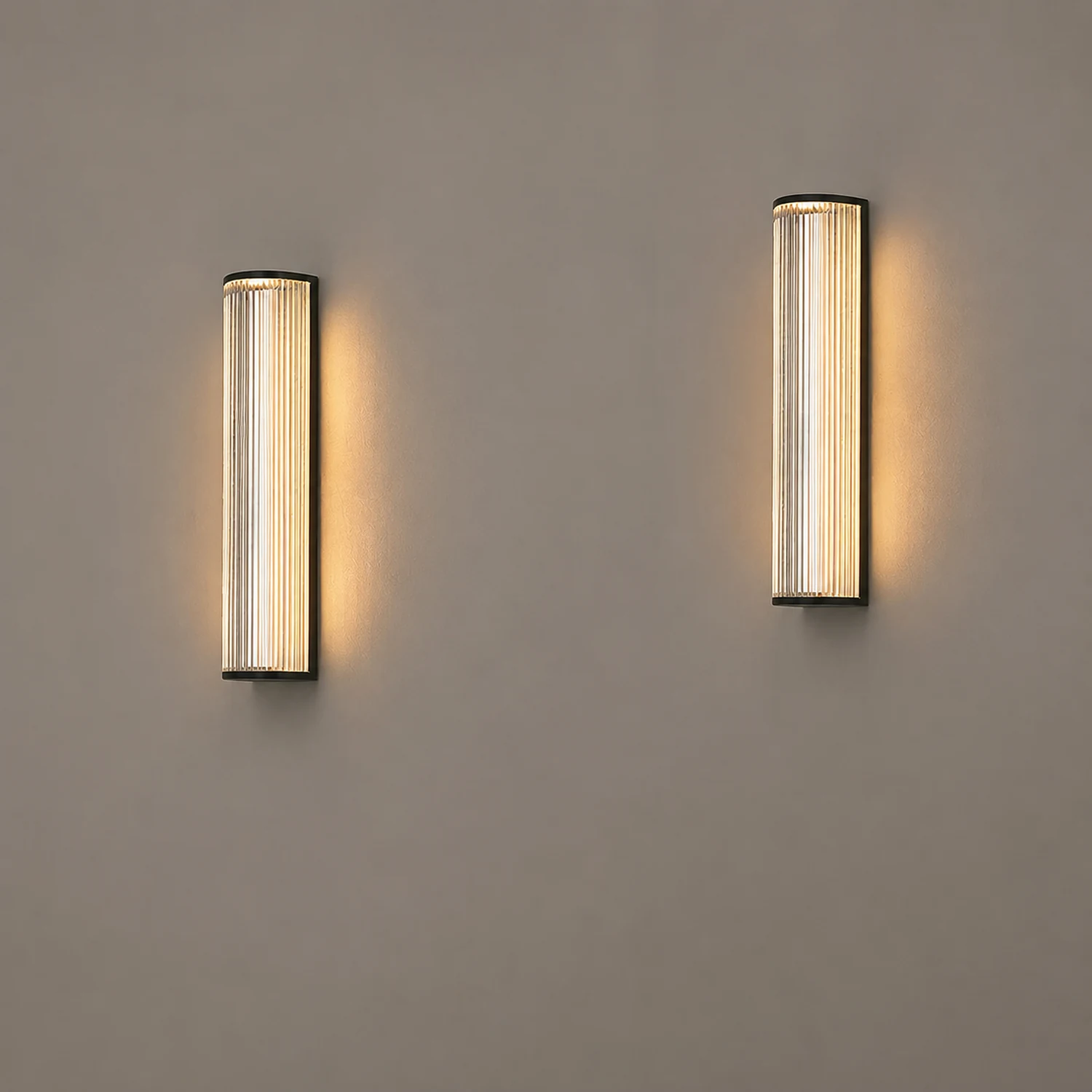 Orr Modern Semi-Cylindrical Outdoor Metal/Acrylic Wall Lamp, Clear/Black - Lumpaz