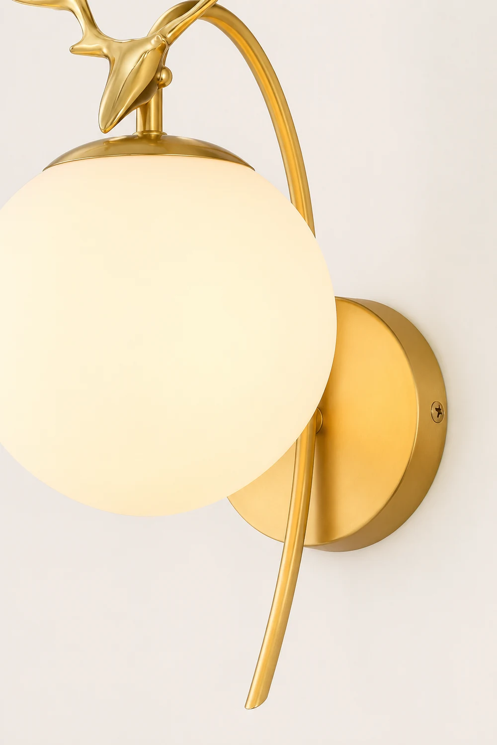 Valentina Modern Art-Deco Deer Bedside Wall Lamp, Black/Gold - Lumpaz