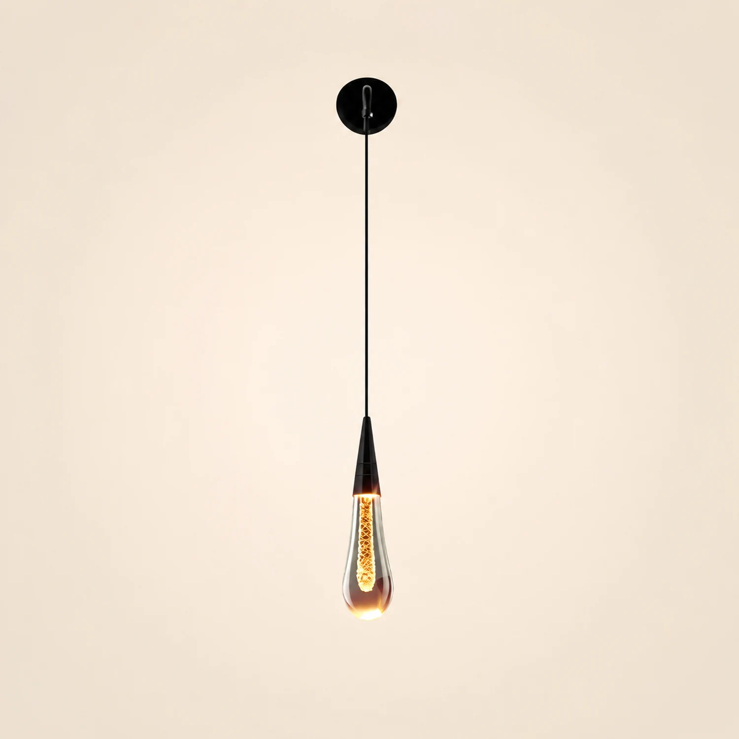 Marilyn Modern Water Drop Wall Lamp, Black/Gold - Lumpaz