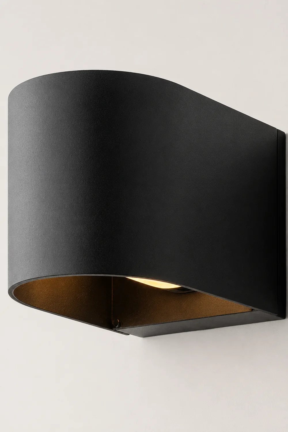 Orr Modern Cylinder Metal Outdoor Wall Lamp, Balck - Lumpaz