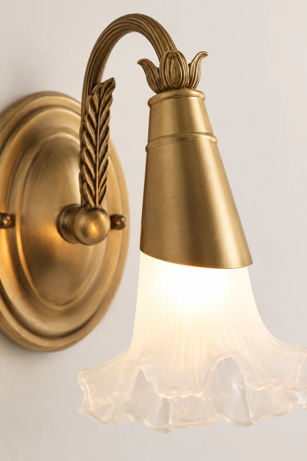 Félicie Nordique Retro Flower Metal/Glass Wall Lamp, Gold - Lumpaz