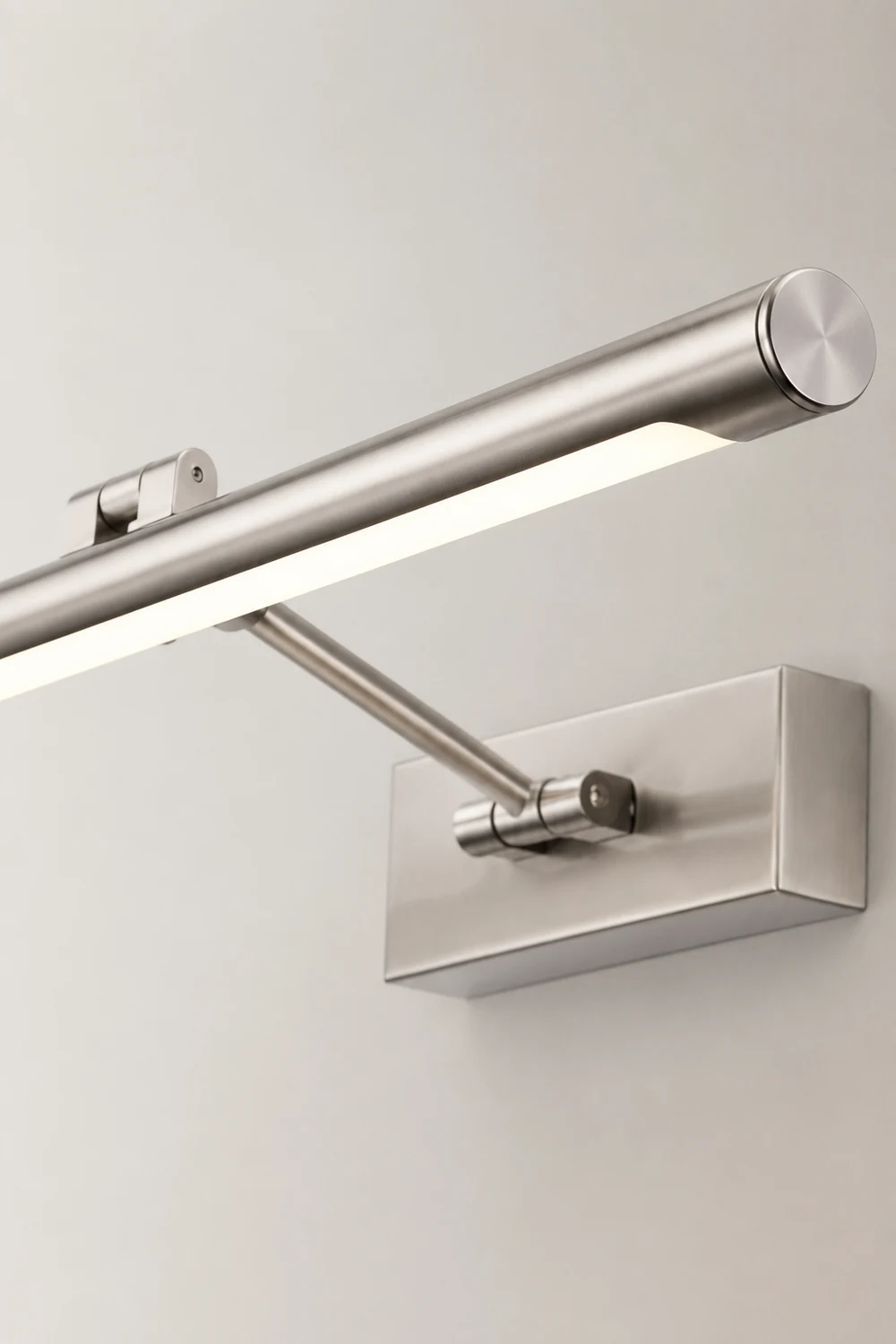 Leigh Modern Linear Metal/Acrylic Wall Lamp, Champagne Gold - Lumpaz