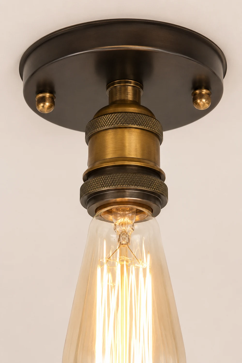 Alessio Retro Industrial Flush Mount Ceiling Light, Metal - Lumpaz