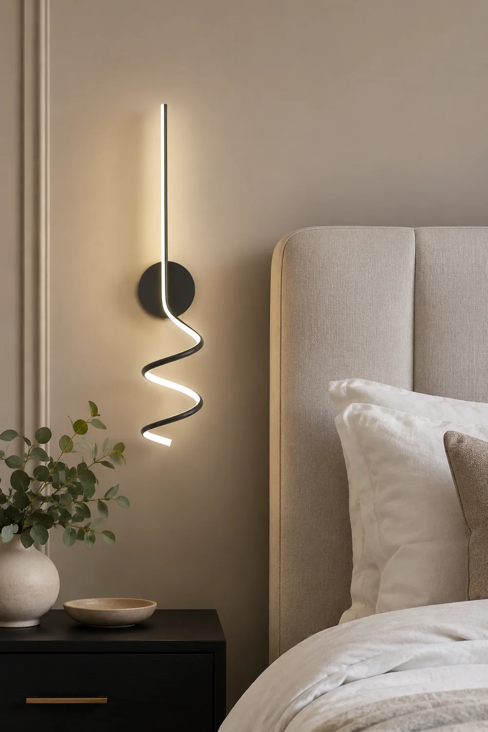 Modern LED Art Interior Wall Light Spiral, Black & White - Lumpaz