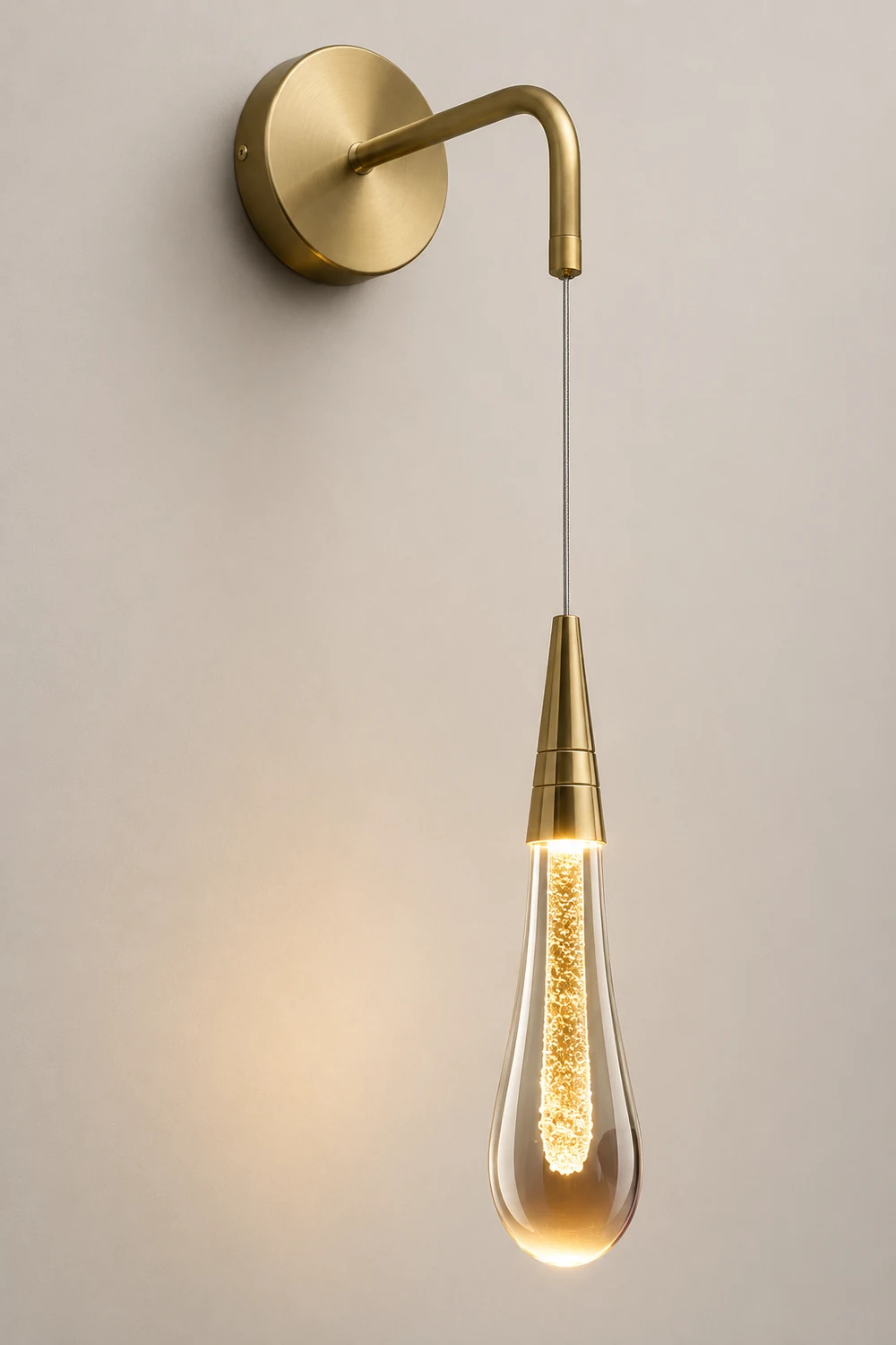 Marilyn Modern Water Drop Wall Lamp, Black/Gold - Lumpaz