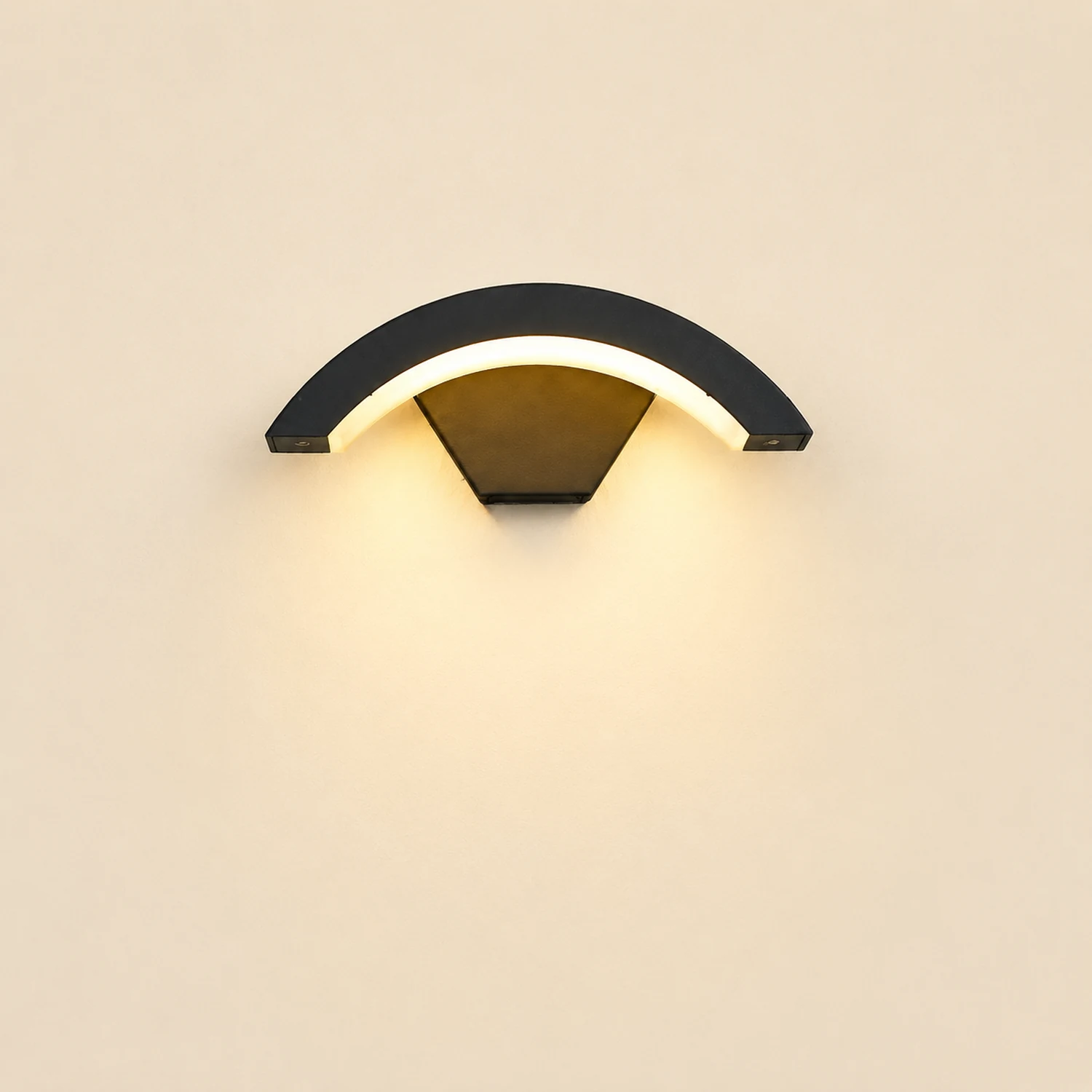 Orr Nordic Arc Metal LED Outdoor Wall Lamp, Black - Lumpaz