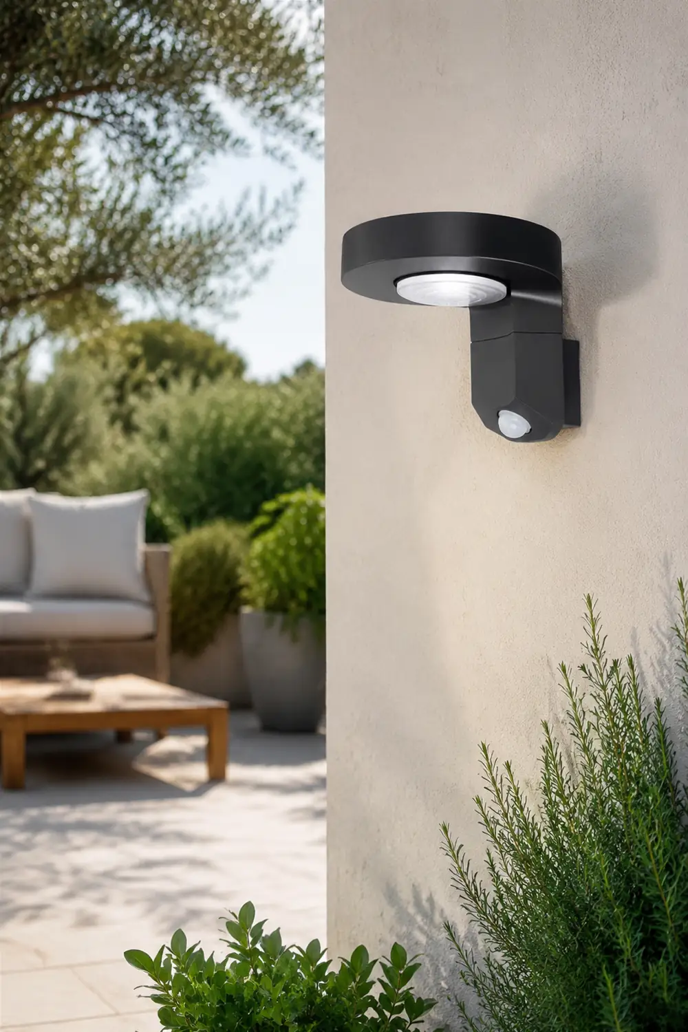 Orr Modern Round Metal/Acrylic Sensor Solar Waterproof Outdoor Wall Lamp, Black - Lumpaz