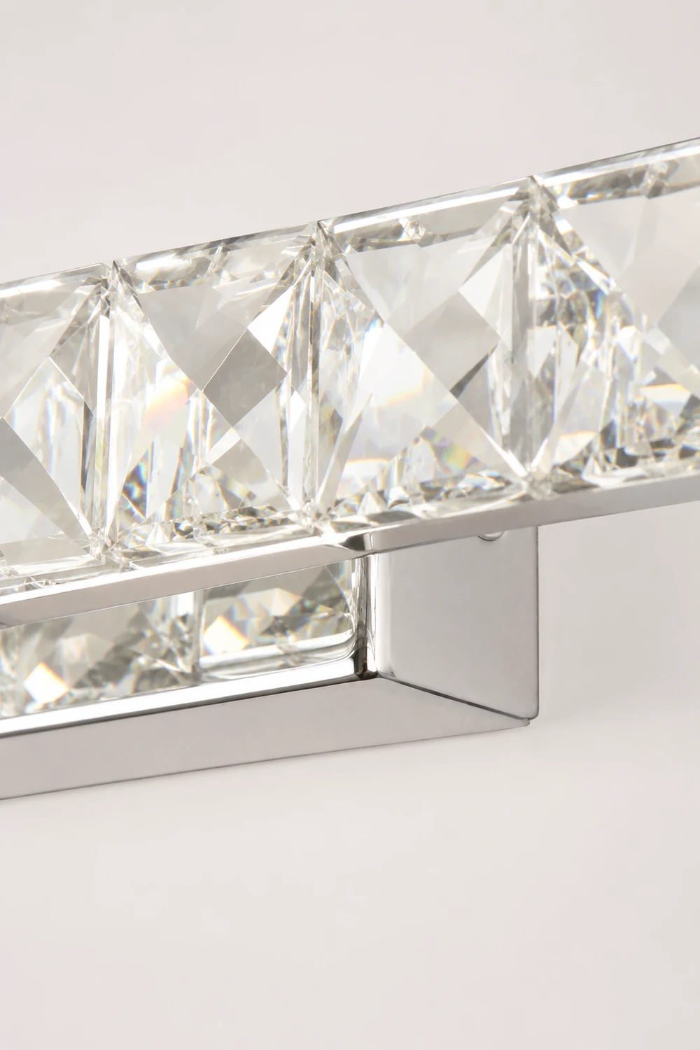 Kristy Luxury Decorative Crystal/Metal Wall Lamp, Silver, Bathroom - Lumpaz