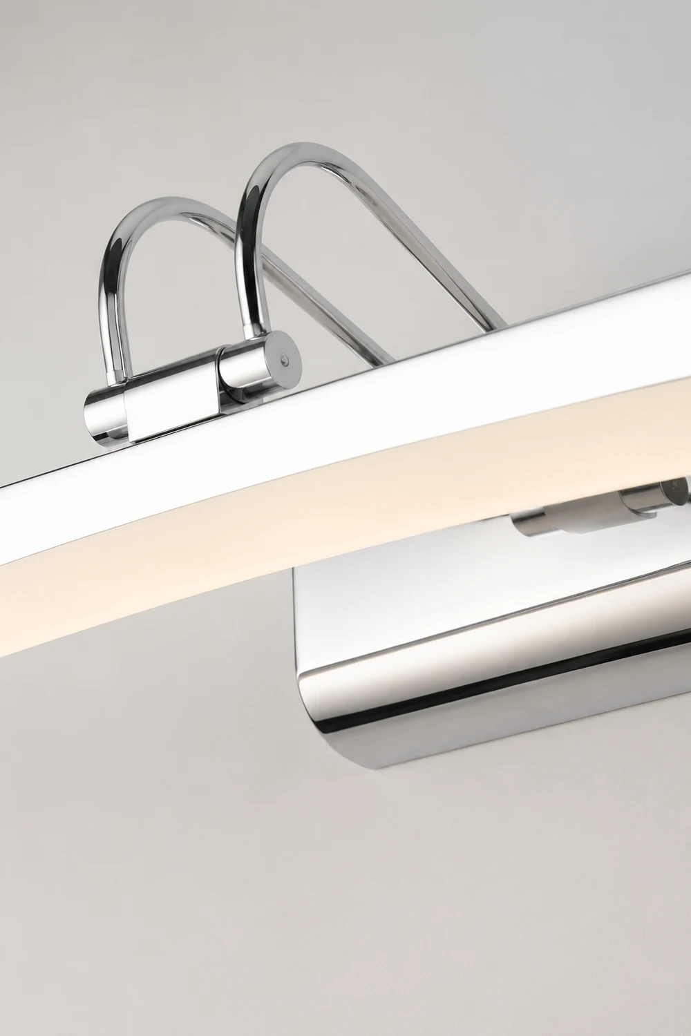 Leigh Modern Linear Metal Mirror Front Vanity Wall Lamp, White - Lumpaz