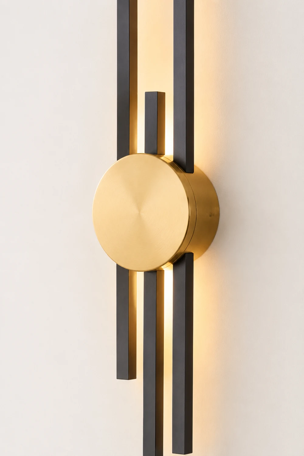 Alana Modern Linear 2 Color Metal Wall Lamp - Lumpaz