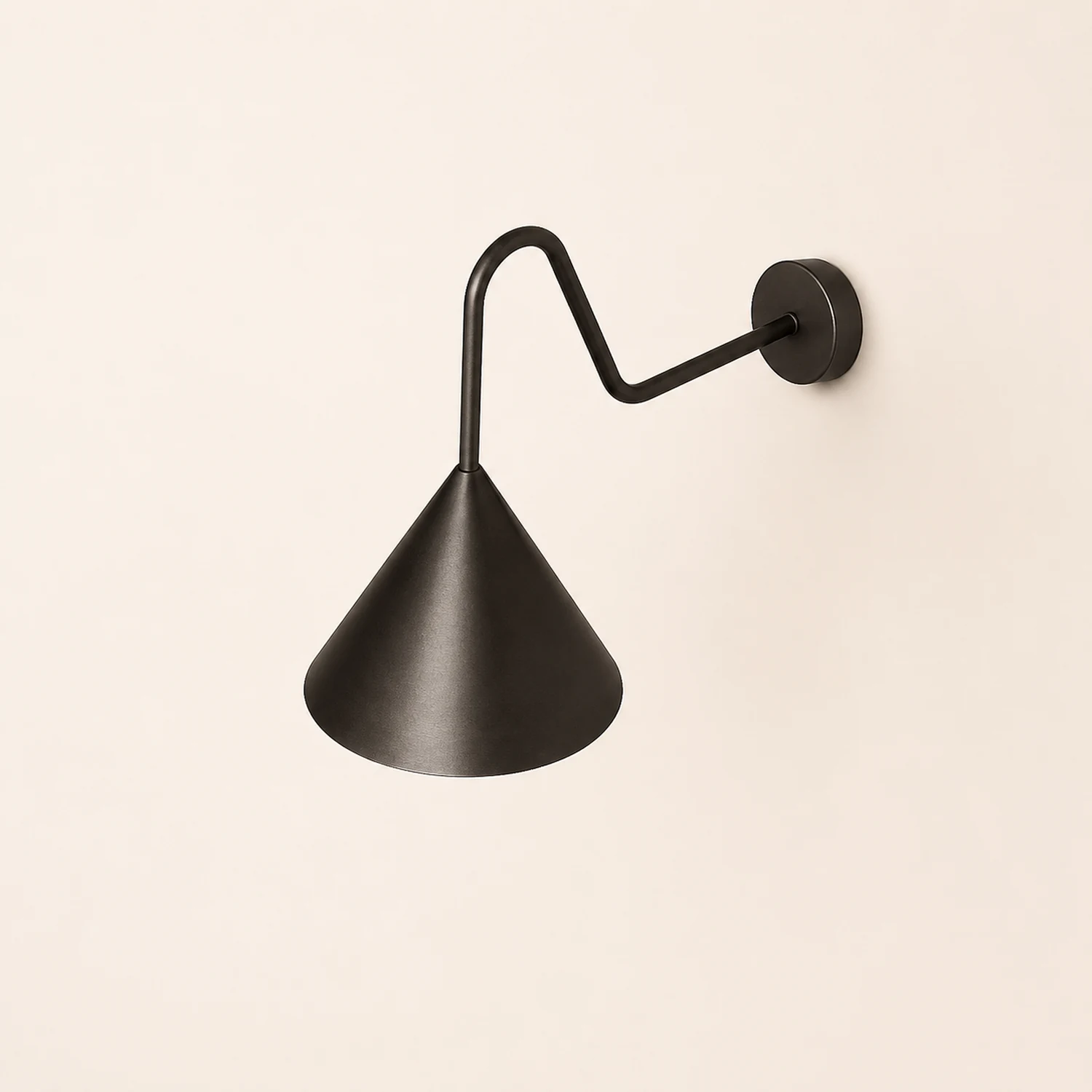 Carins Modern Minimalist Cone Metal Outdoor Waterproof Wall Lamp，Black/Gold - Lumpaz