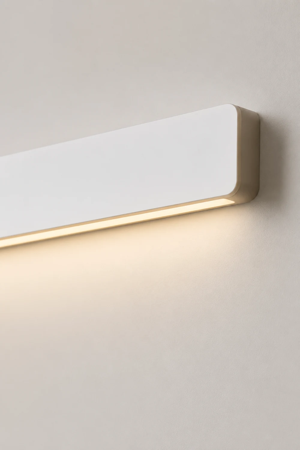 Edge Simple White Bar Mirror Front Vanity Wall Lamp, Acrylic - Lumpaz