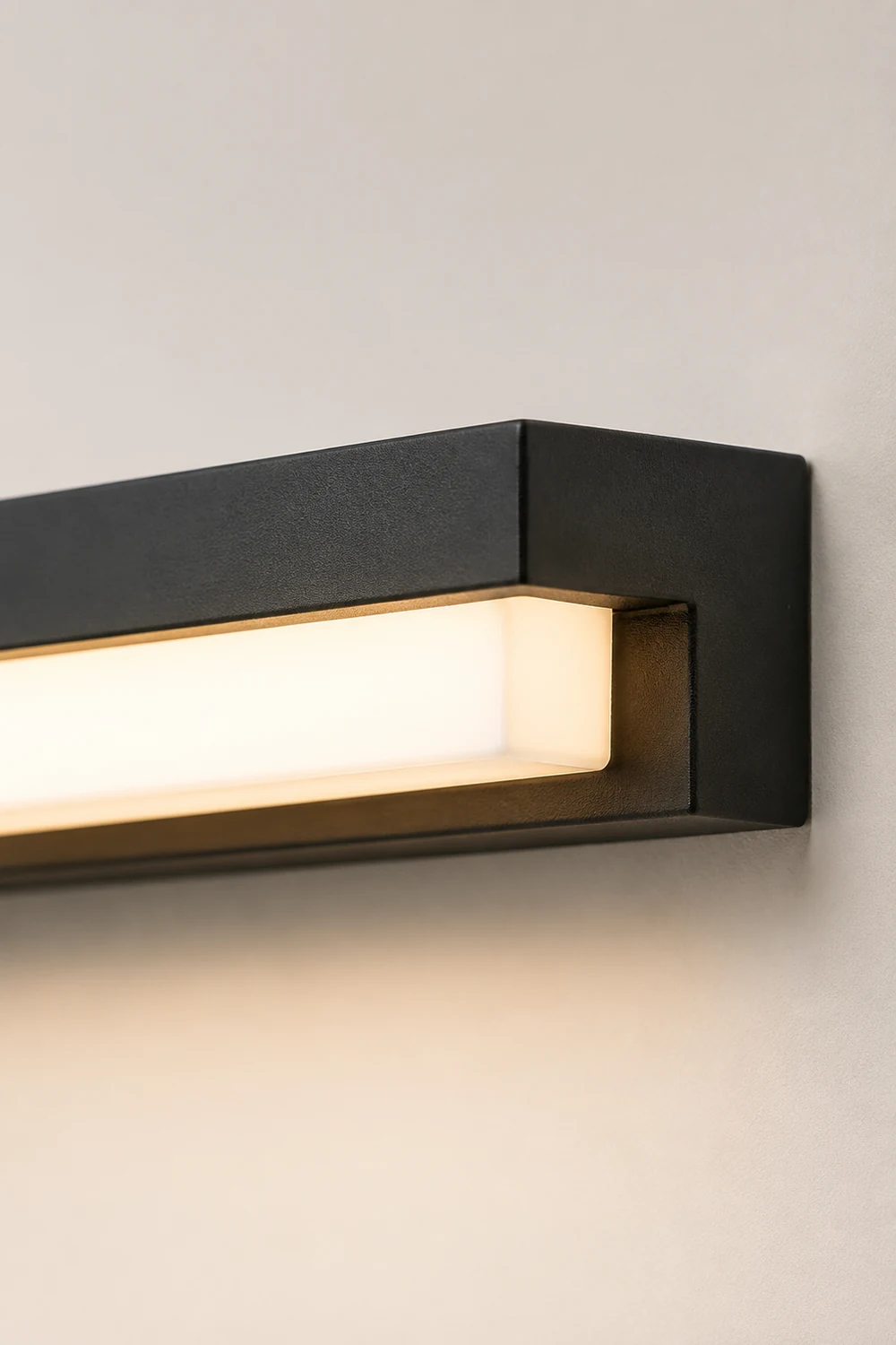 Orr Minimalist Solar Linear Acrylic Outdoor Wall Lamp, Black - Lumpaz
